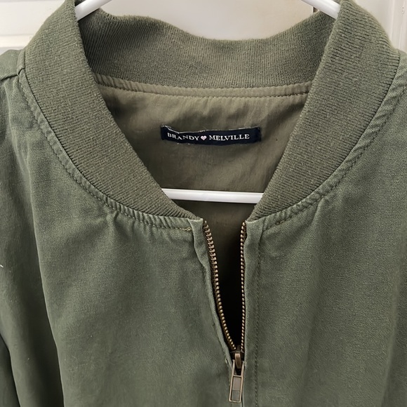 Brandy Melville bomber jacket - Picture 3 of 3
